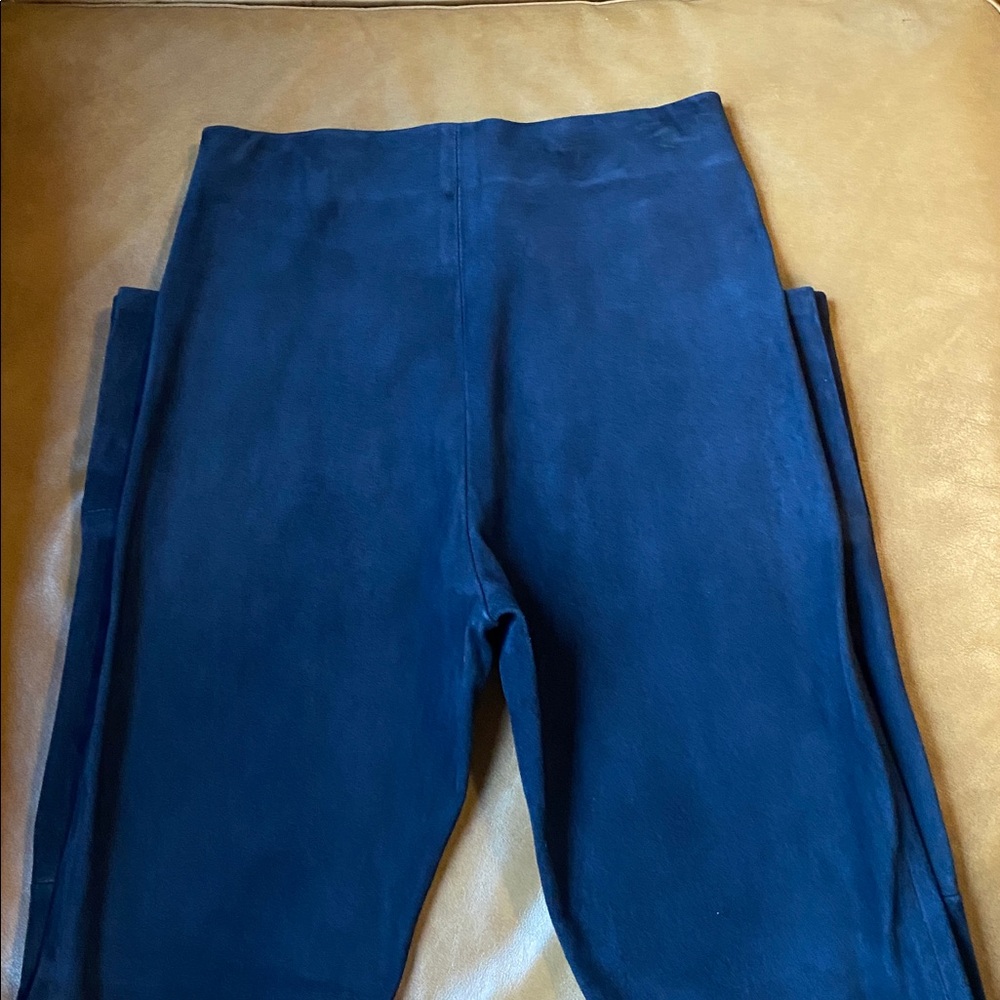 Vince 100% Suede Split Hem Crop Cigarette Pants Navy Holly Go Lightly NWOT - Picture 5 of 10
